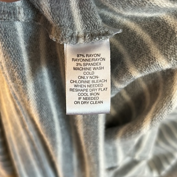 Lou & Grey 3/4 Wide Sleeve Hoodie Sweater Dress l SIZE XS - Picture 6 of 7